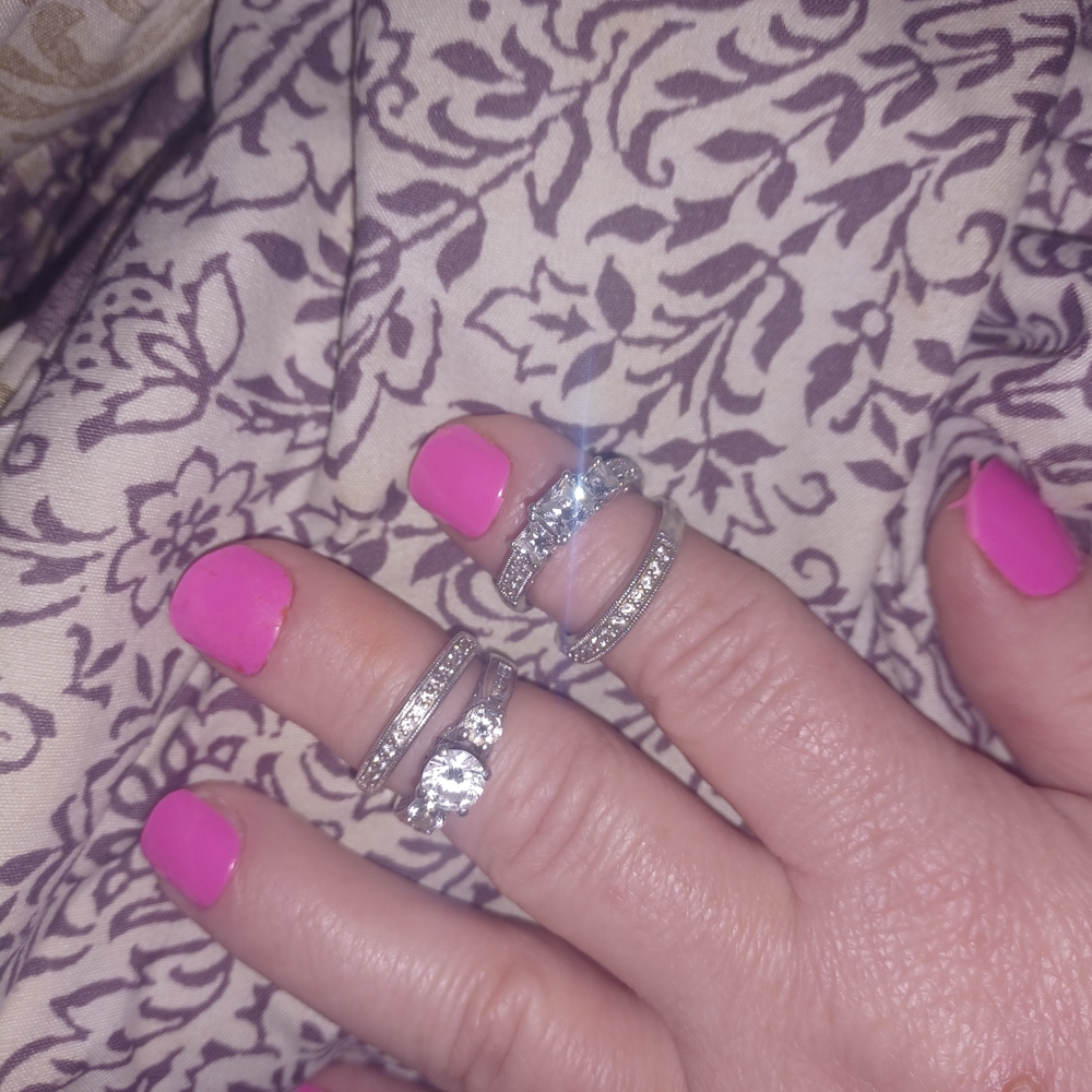 Elegant Silver Diamond Ring Cz